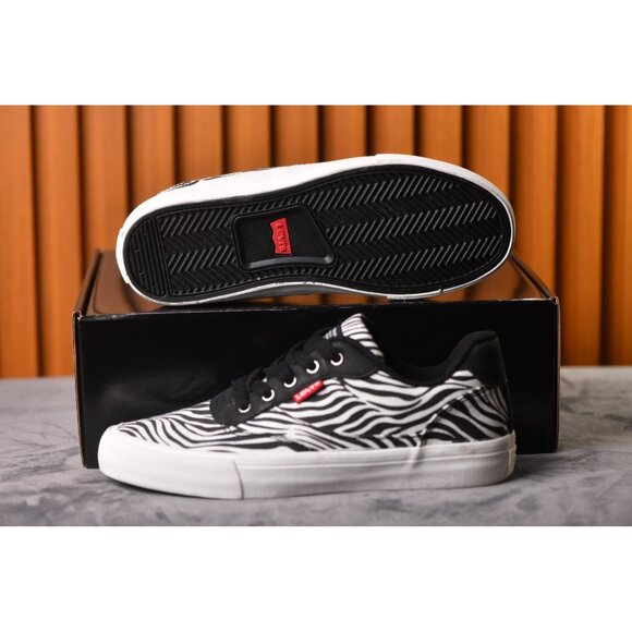 New! Size: 6 Women | Levi's Unisex Naya M Zebra Sneaker | Black & White - Picture 13 of 13
